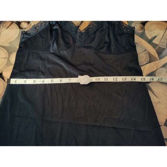 Vintage Vanity Fair slip nightgown dress black nylon 34 small lace adjustable - Picture 7 of 10